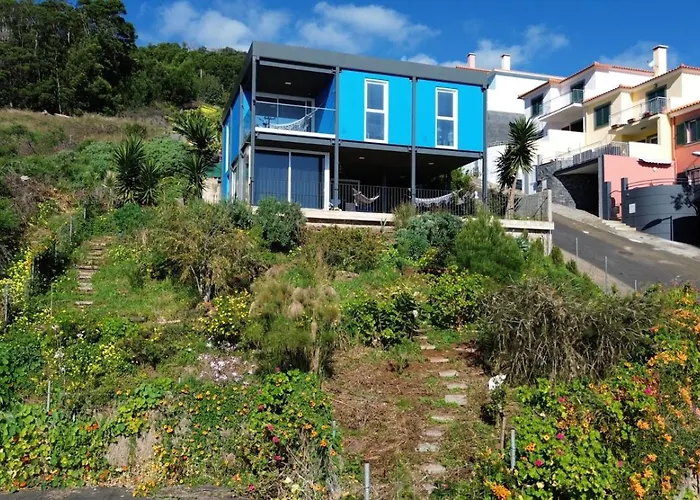 Personal Blue House Madeira *